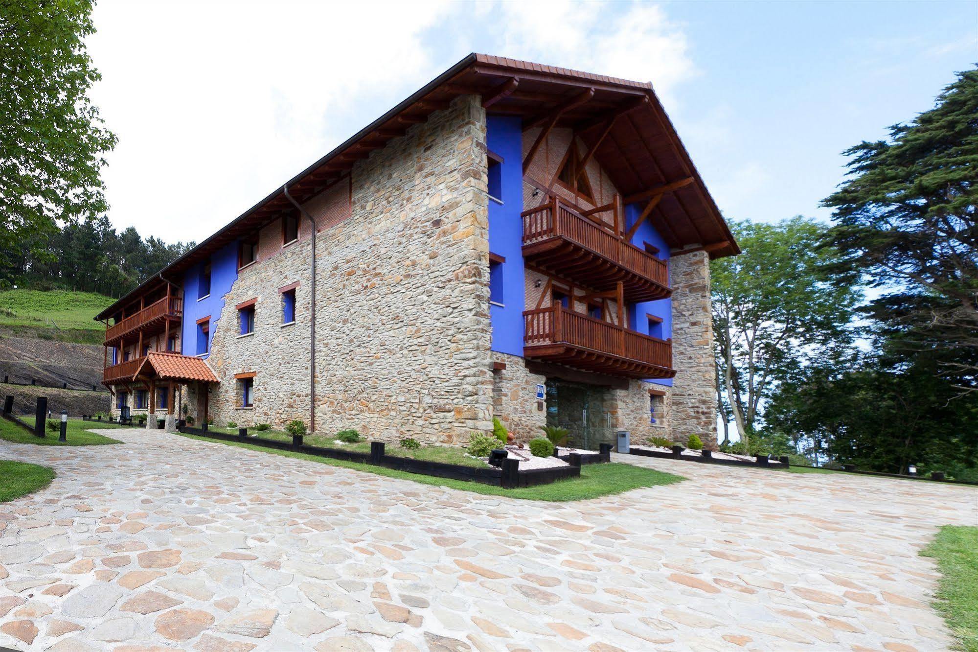 Apartahotel Rural Atxurra Bermeo